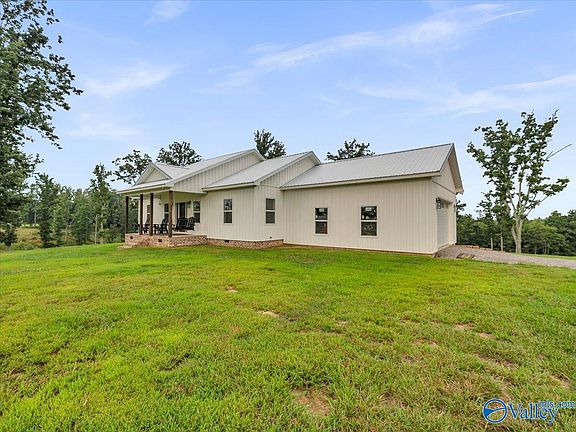 3rd image of 455 County Road 681