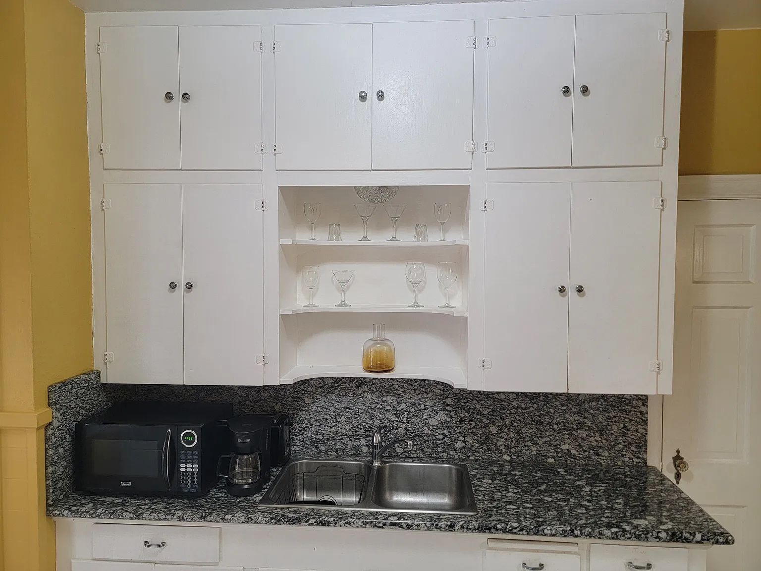 2 bed, 1300 sqft, $1,475 — Photo 4