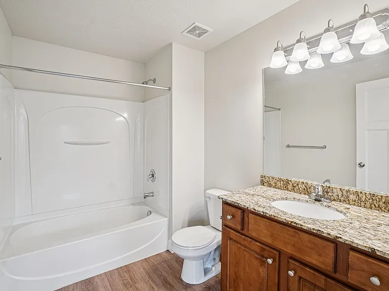 2 bed, 2 bath secondary bathroom