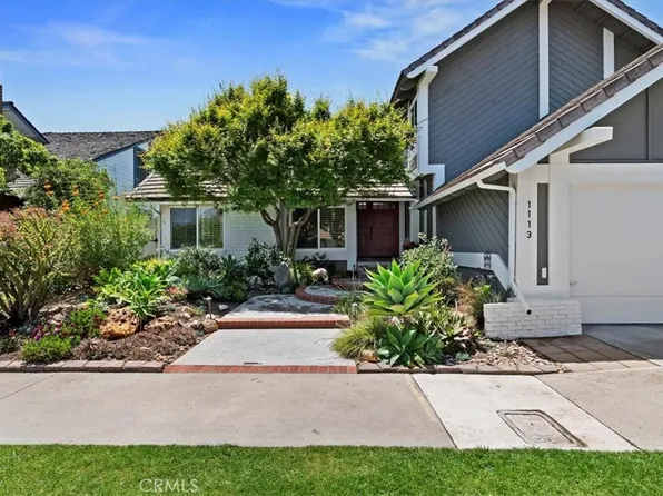 1113 Dennis Dr, Costa Mesa, CA 92626