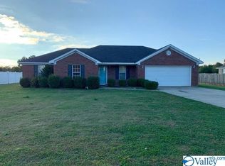 18387 E Limestone Rd, Athens, AL 35613