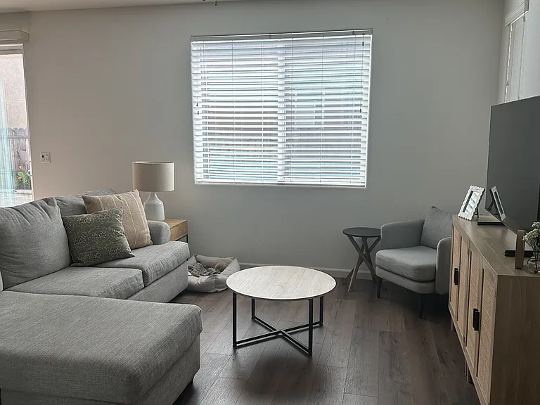 4045 Neapolis Ln — Photo 9