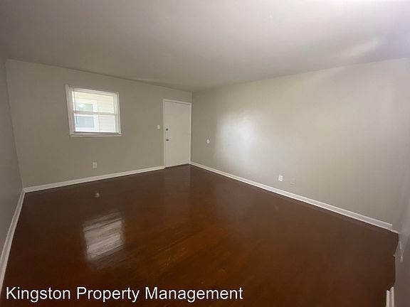 2nd image of 315 Ballpark Dr Unit 103