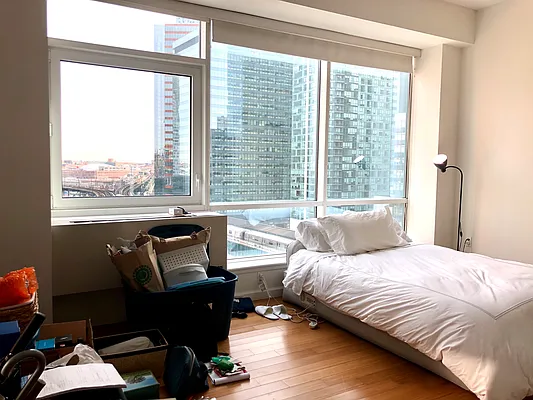 Rented by NY Space Finders Inc. | media 48