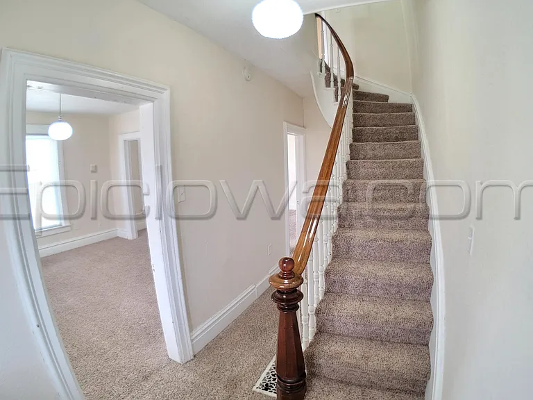 1001 C Ave NW — Photo 2