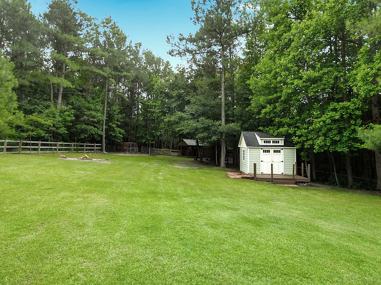 657 Equestrian Way — Photo 47