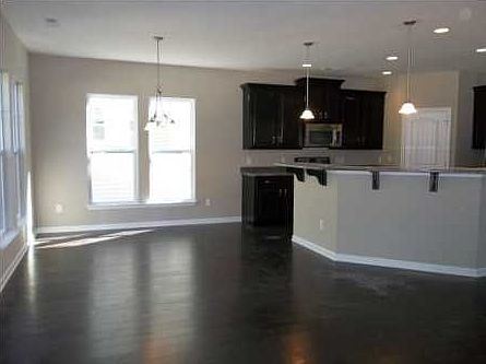 2nd image of 138 Glenspring Dr