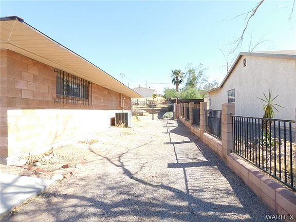 2nd image of 12818 Agua Caliente Dr
