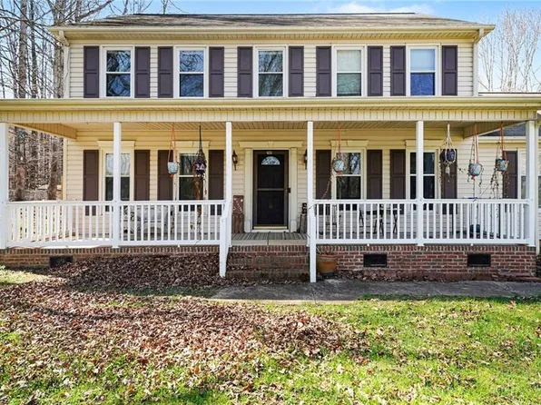 6211 Oak Forest Ct, Summerfield, NC 27358