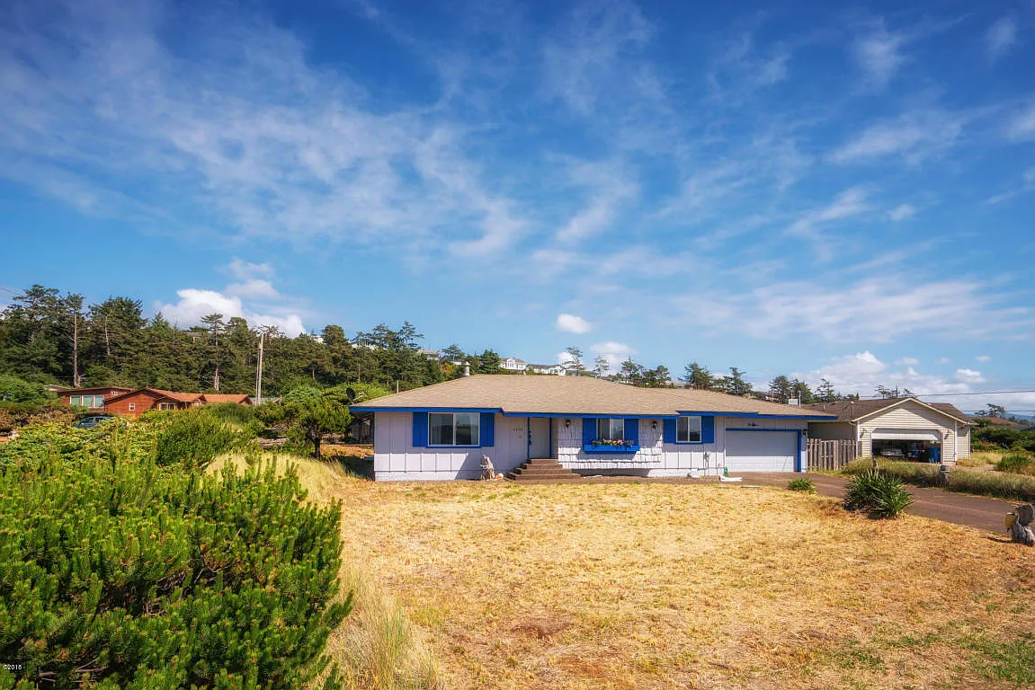 2409 NW Convoy Way photo 1