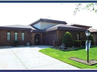 18429 Lange St, Lansing, IL 60438