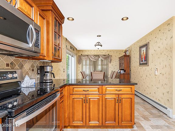 3rd image of 12 Lapham Drive