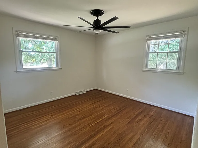 506 Highcrest Dr — Photo 10