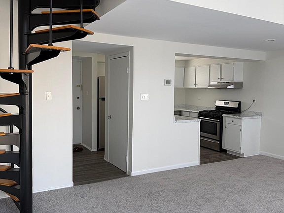 4th image of 5485 Harpers Farm Rd #L4-26