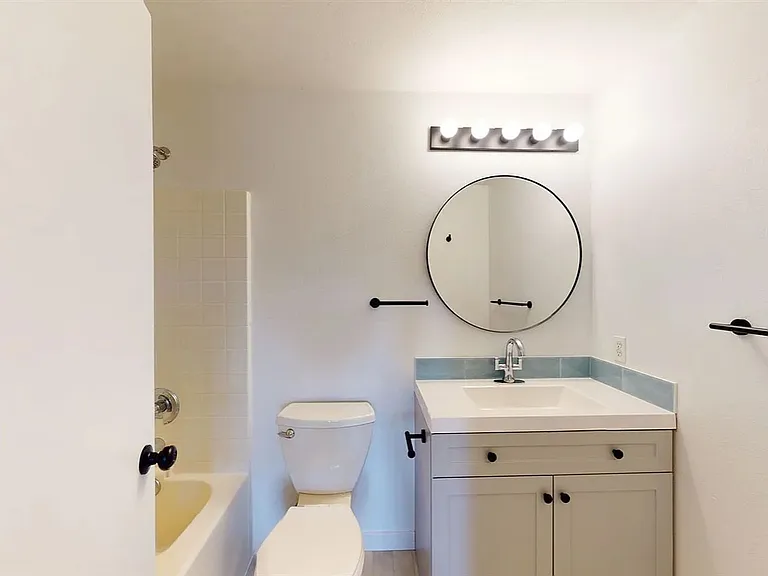 Meadowlark Townhomes — Photo 15