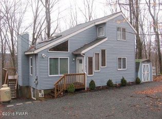 1060 Mustang Rd, Lake Ariel, PA 18436