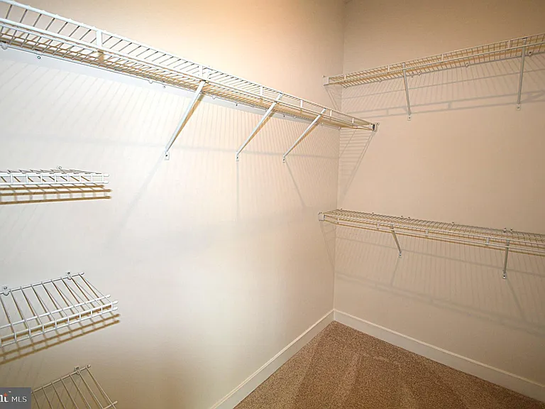 11328 Willow Green Cir — Photo 37