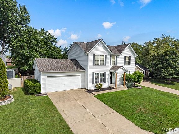 3rd image of 308 Harper Ct