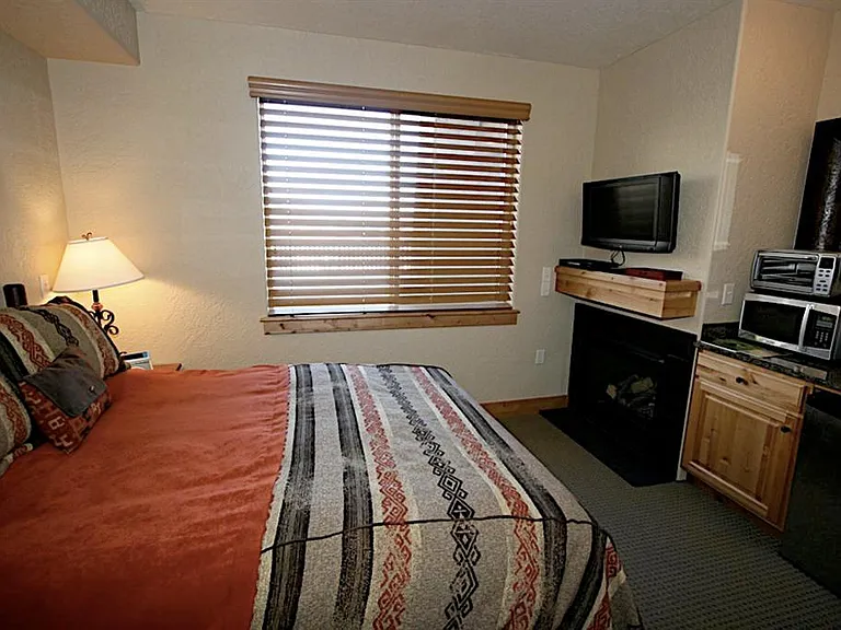 2669 Canyons Resort Dr #128A — Photo 3
