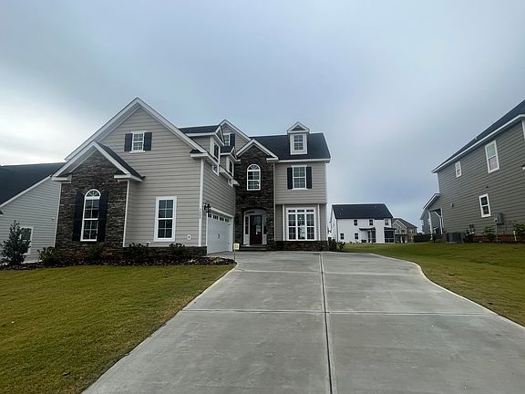 2nd image of 3000 Rosewood Drive