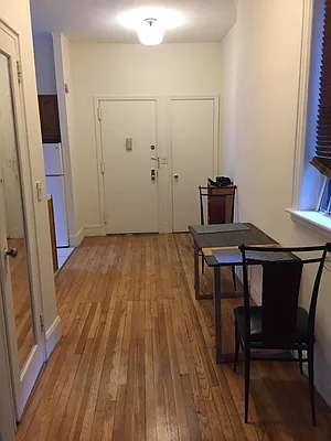 Rented by Salon Realty Corp | media 17