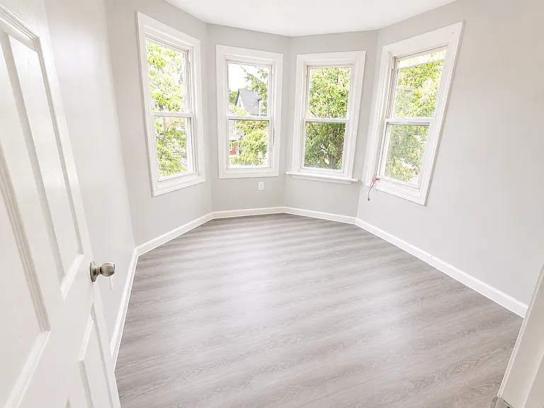 295 S Clinton St #2F — Photo 3