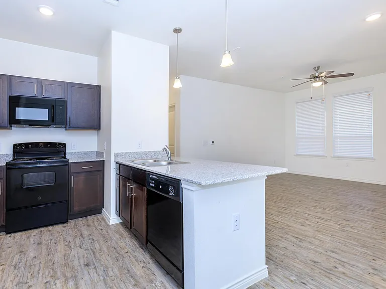 Campus Apartments — Photo 32