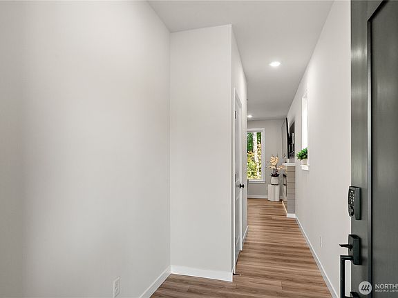 2nd image of 11124 43rd Avenue SE