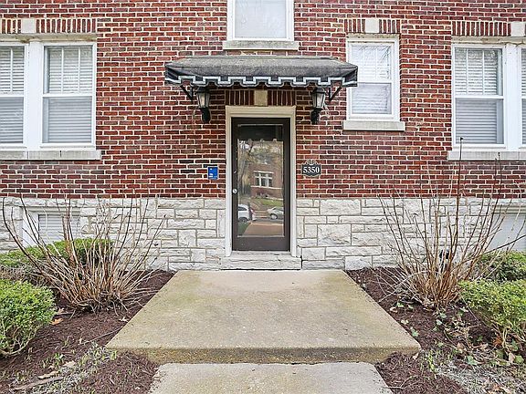 3rd image of 5350 Pershing Ave APT 1C