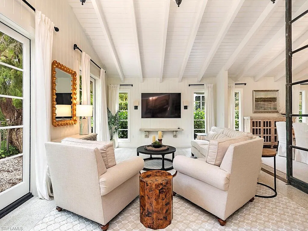 4 bed, 4.5 bath, 3815 sqft, $47,250 — Photo 4