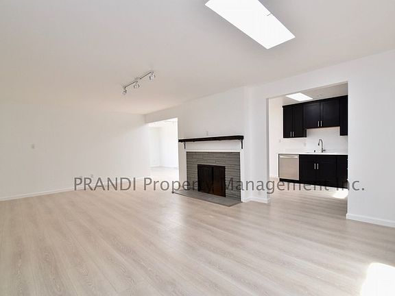 5th image of 941 Sir Francis Drake Blvd APT A