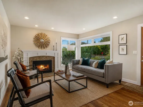 8804 5th Avenue NE, Seattle, WA 98115