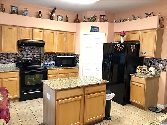 4th image of 31318 Golden Gate Dr