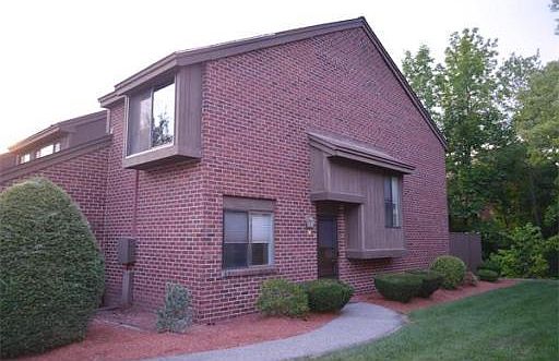 2nd image of 19 Greenbrook Dr