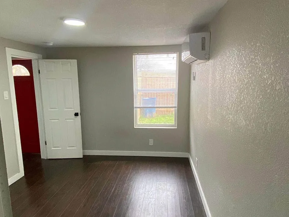 235 Gabriel #102