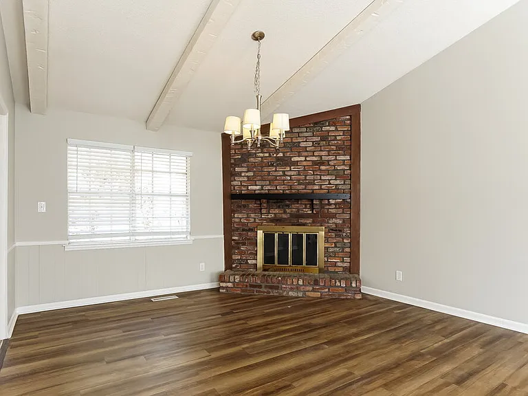 1632 Maralyn Dr — Photo 6