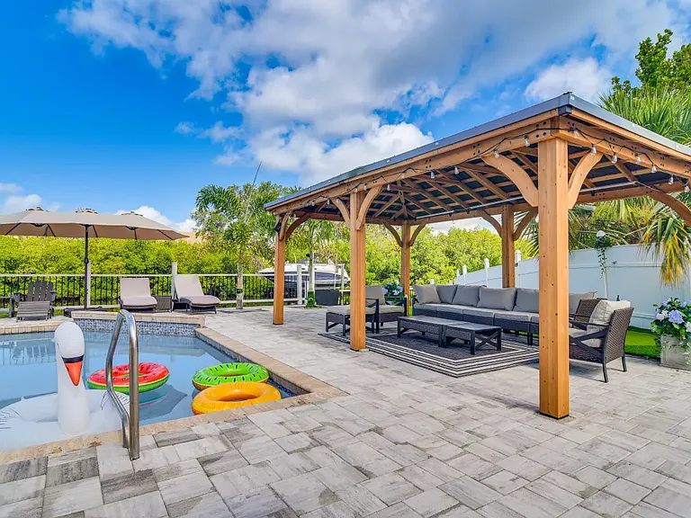 4636 Bay Crest Dr — Photo 57