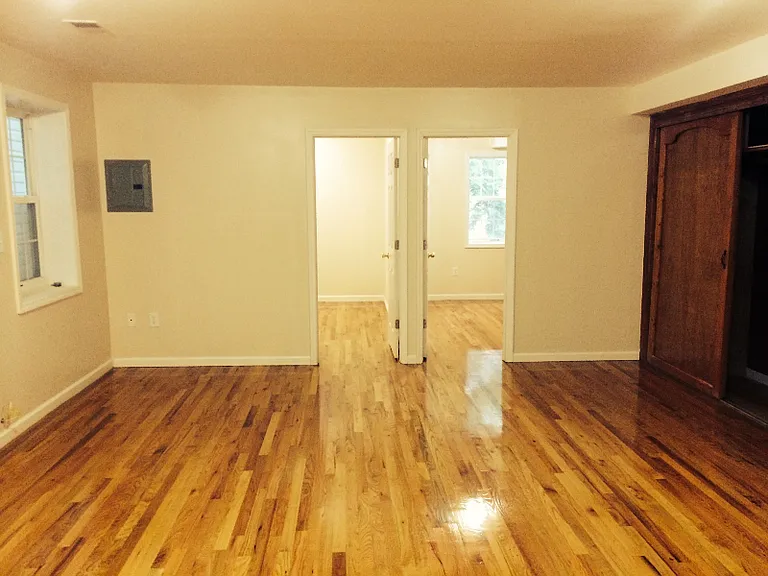 73 Columbia Ave — Photo 3