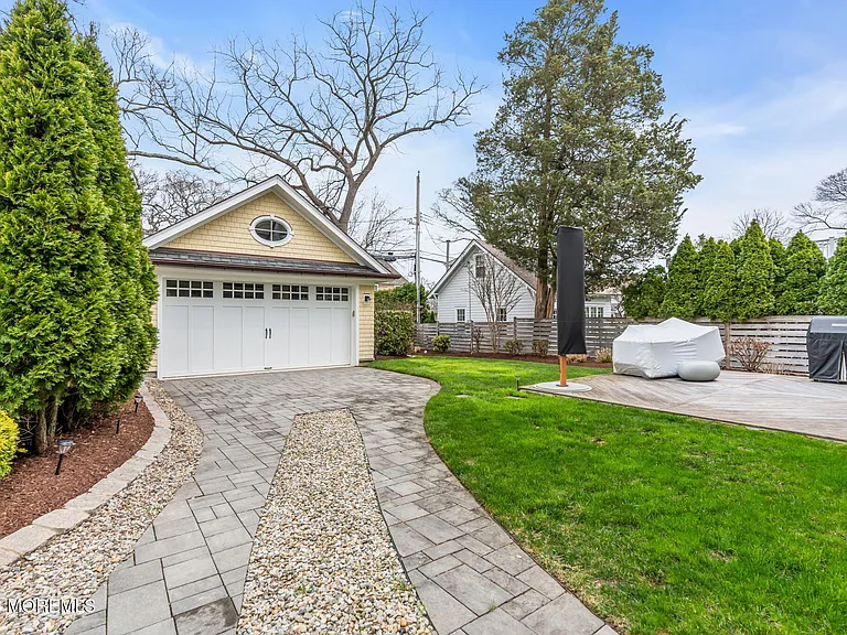 218 Worthington Ave — Photo 44