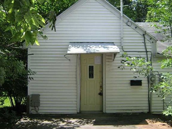 2nd image of 2245 Koehler Ave