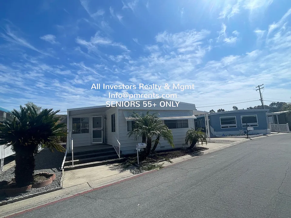 141 Douglas Dr #9