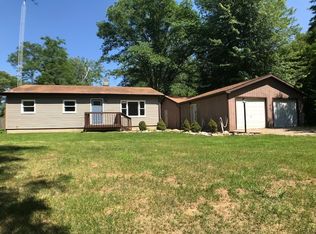 2383 Roslin Rd, Benton Harbor, MI 49022