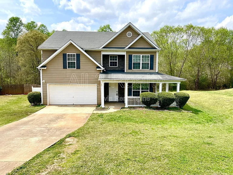 225 Forrest Ln — Photo 1