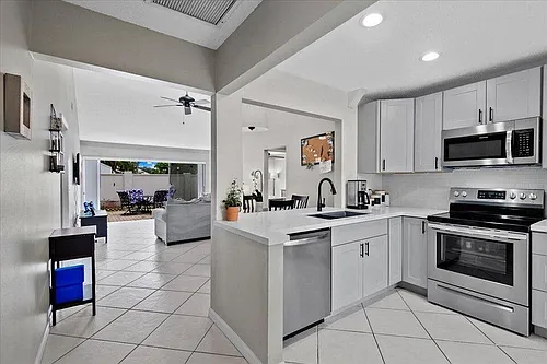 12875 Spinnaker Ln Photo 1