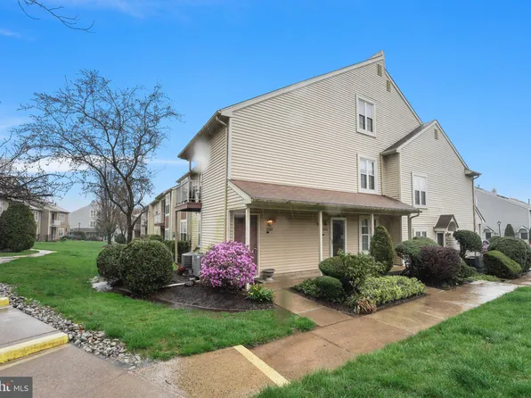 1904 Society Pl, Newtown, PA 18940