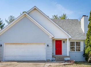 8811 Brittany Dr, Louisville, KY
