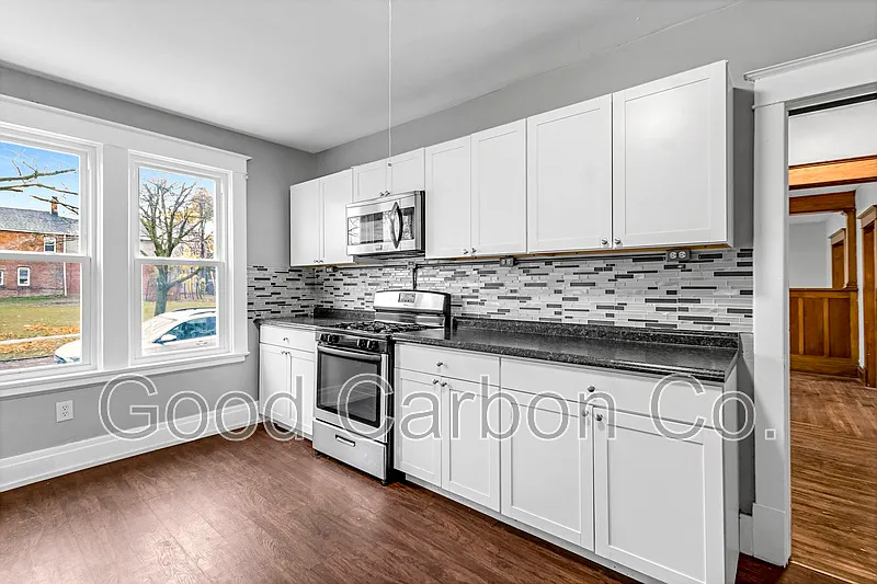 357 Vermont St #4 photo 1