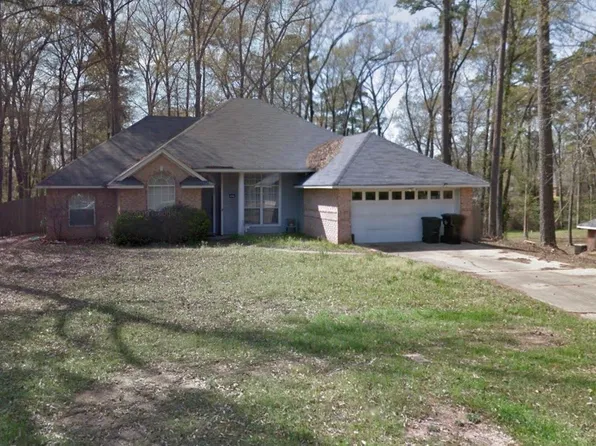 2829 Heatherbrook Dr, Haughton, LA 71037
