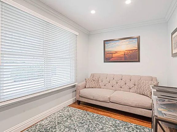 5th image of 33 Brookfield Road