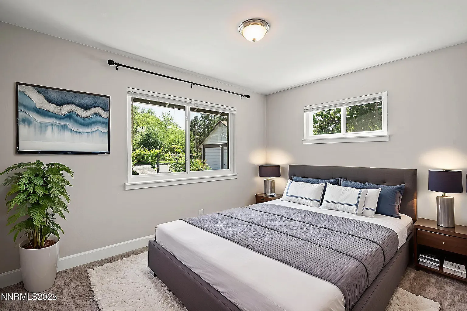 1227 Gordon Ave — Photo 4